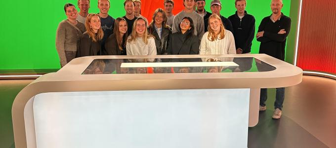 Content first, then the medium: 36 students visit RTL Nieuws